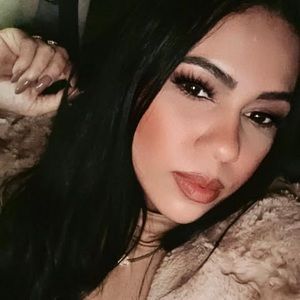 Meet your Posher, Saira